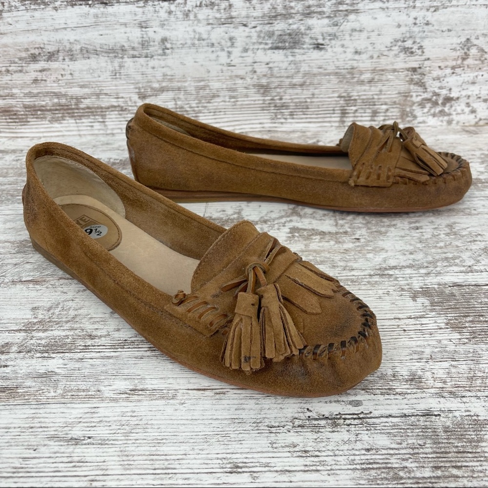 FRYE Alex Tassel Moc Suede Driving Loafer